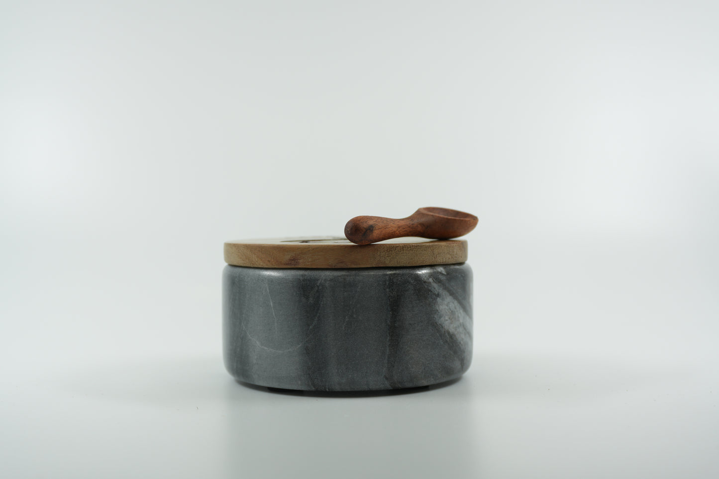 Bodega de Mármol Casa De Abuela (Blanco/Gris)